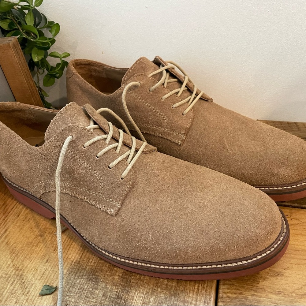 Wallin and Bros Men’s Dress Shoes - Size 10 - Tan Suede